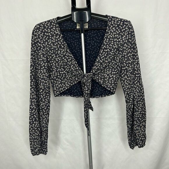 Denim & Supply Ralph Lauren Tops - Denim & Supply Ralph Lauren Navy Floral Tie-Front Crop Top